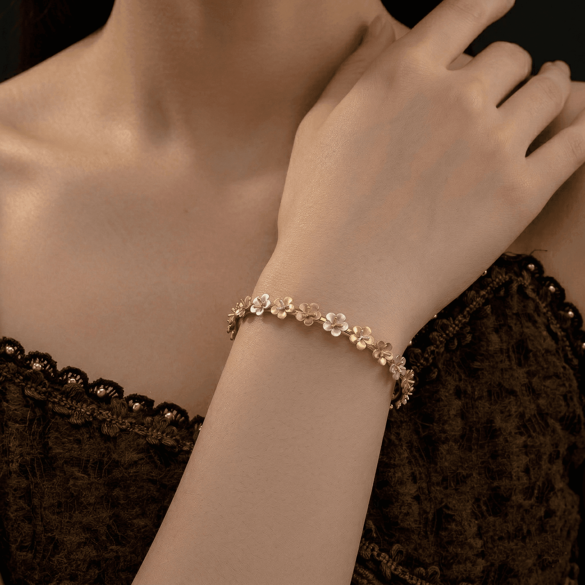 Tricolor Blossom Eternity Bangle , 2.3