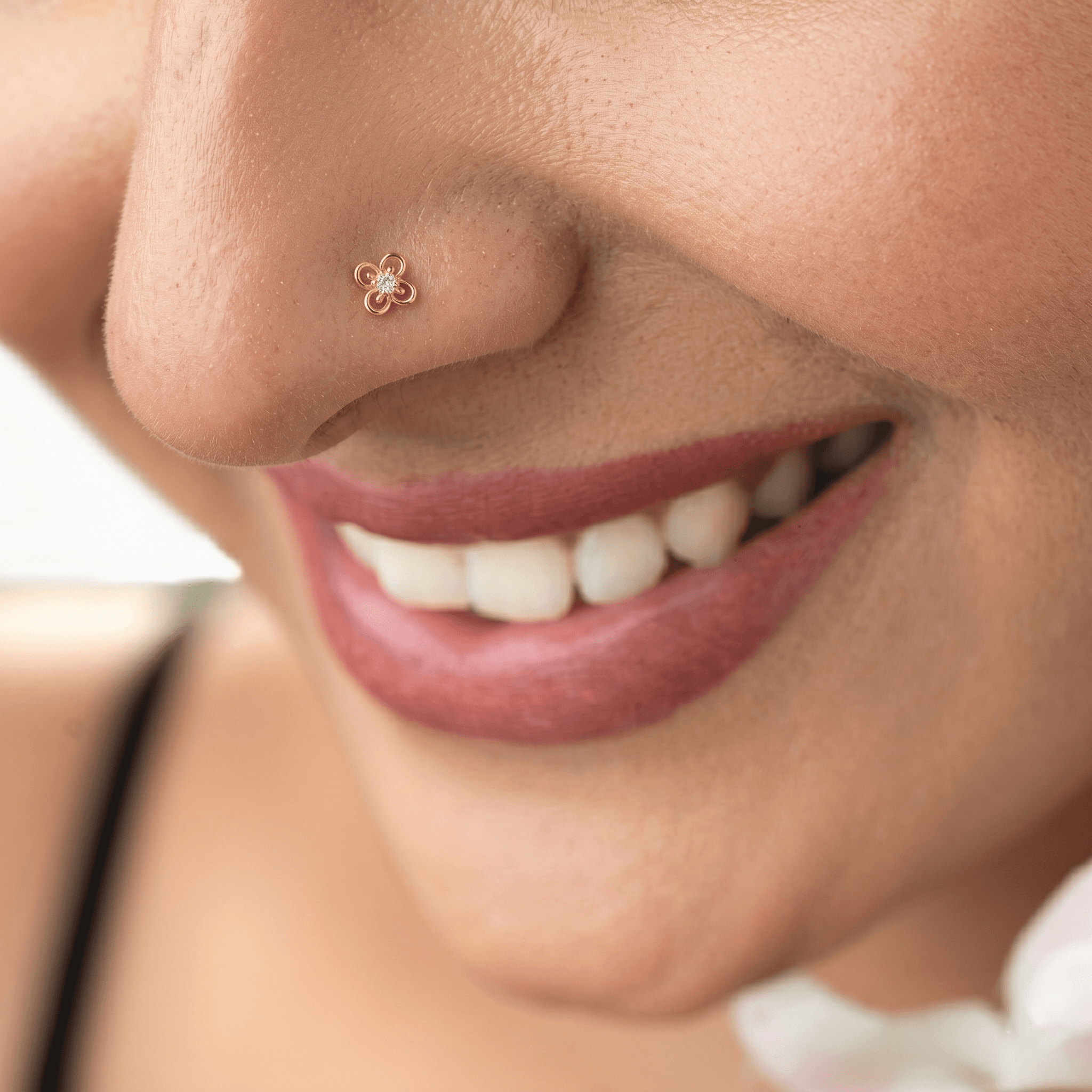 Golden Blossom Flat-Back nose pin , 