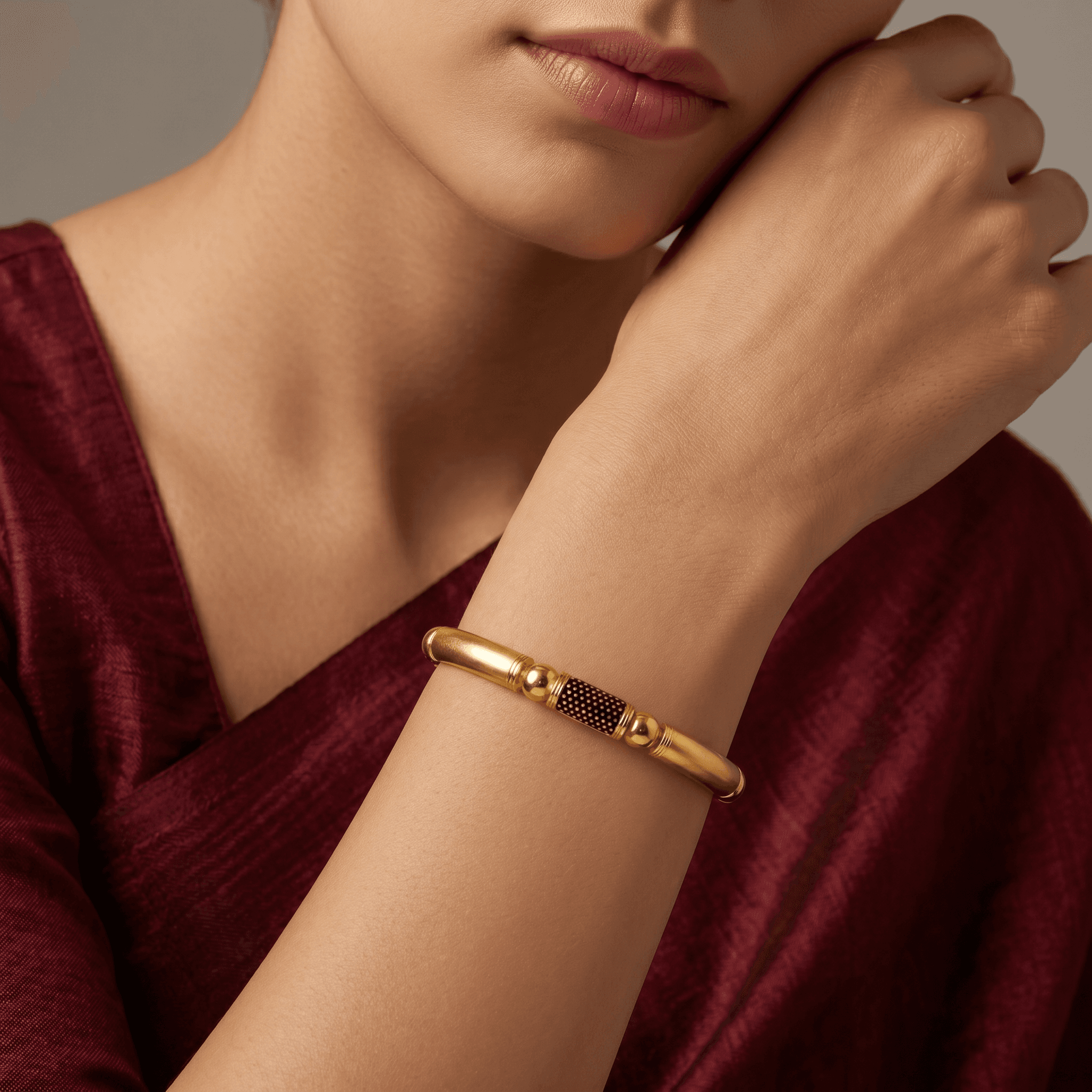 Dotted Station Bangle , 2.3