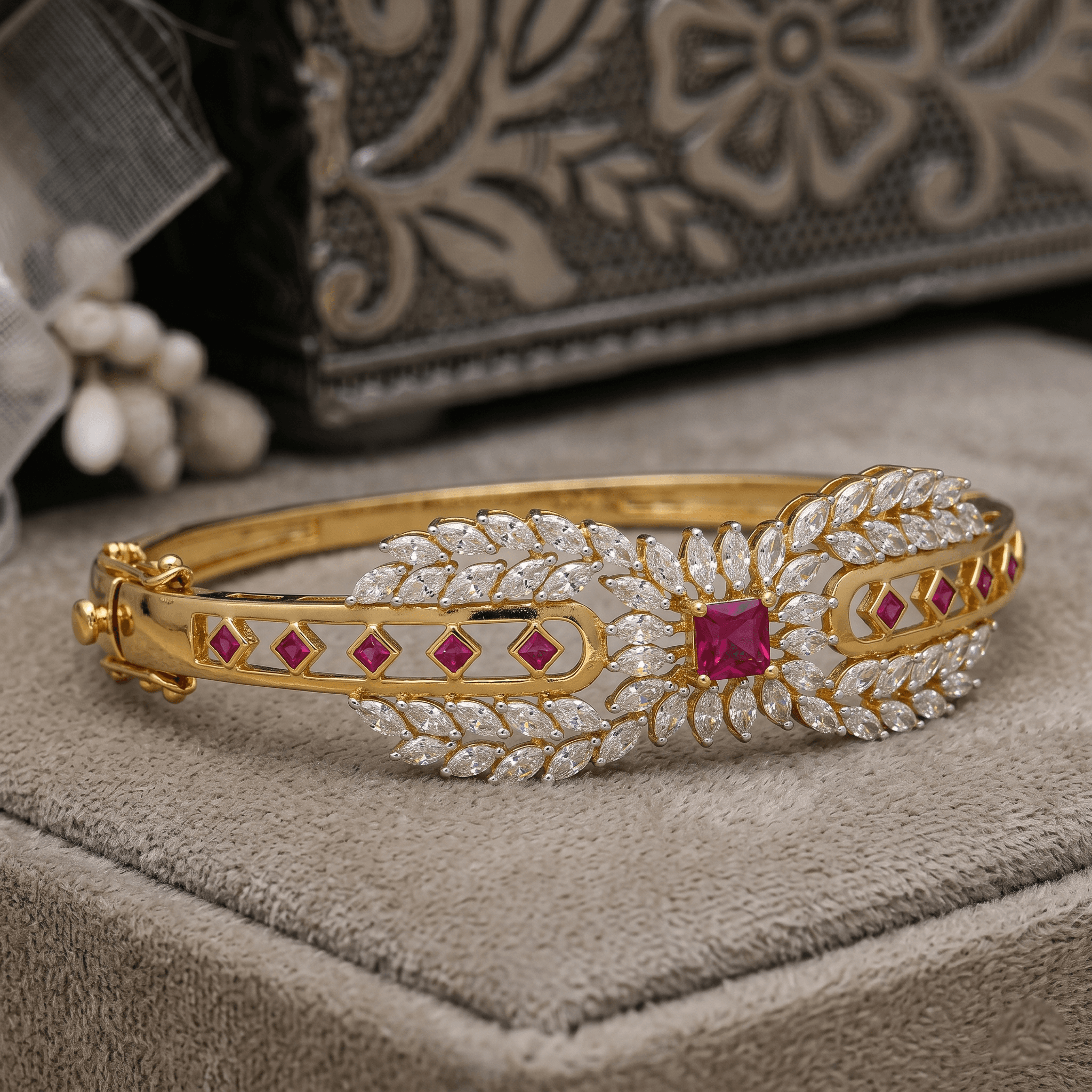 Royal Floral Wings , 2.3