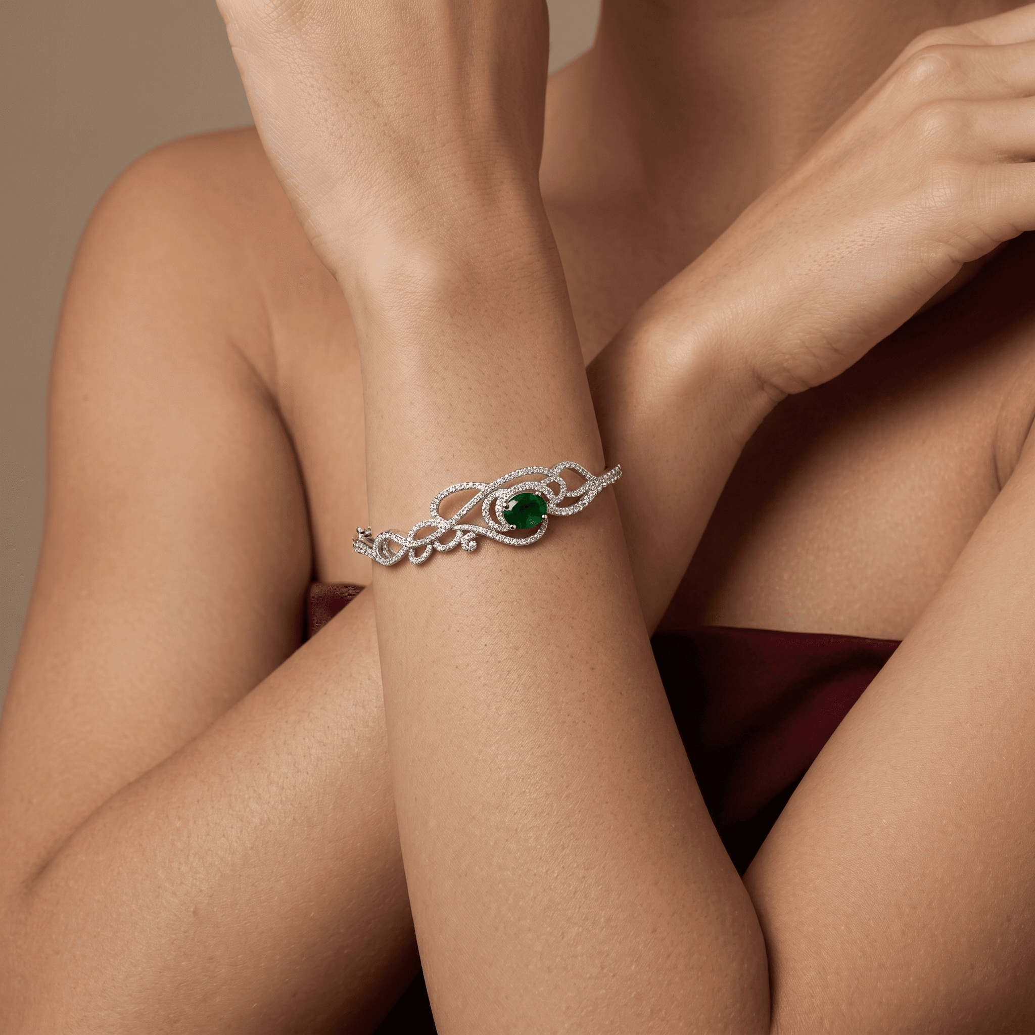 Enchanted Swirl Silver Bangle , 2.3